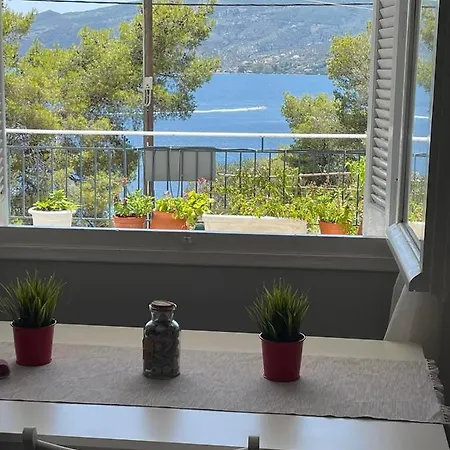 Serenity Yard Apartment Poros Town Exterior photo
