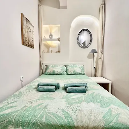 Serenity Yard Apartment Poros Town Exterior photo