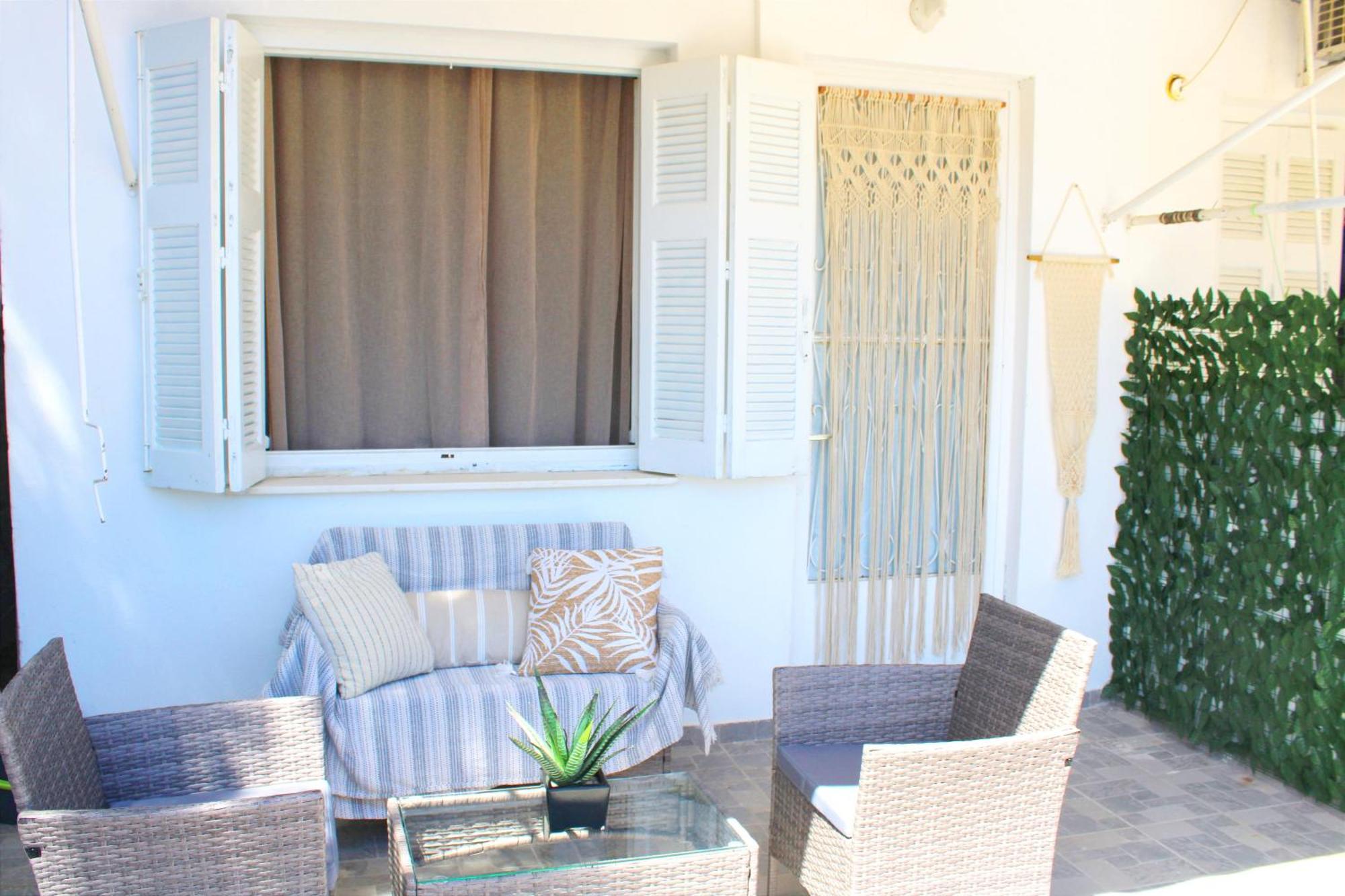 Serenity Yard Poros Town